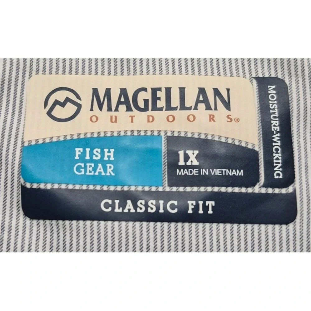Magellan women's blue striped 1/4 button up shirt 1X moisture wicking  fish gear
